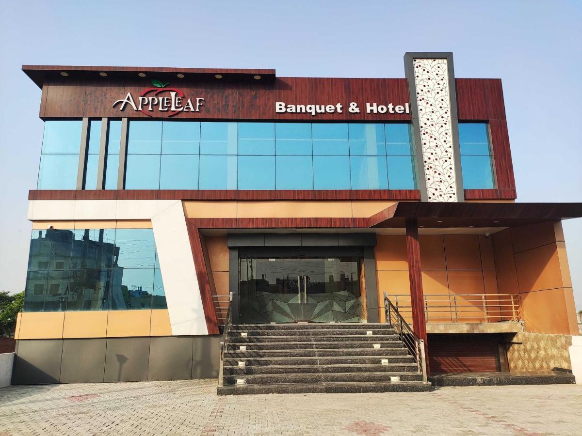 Oyo 92169 Apple Leaf Banquet & Hotel Alīgarh 外观 照片